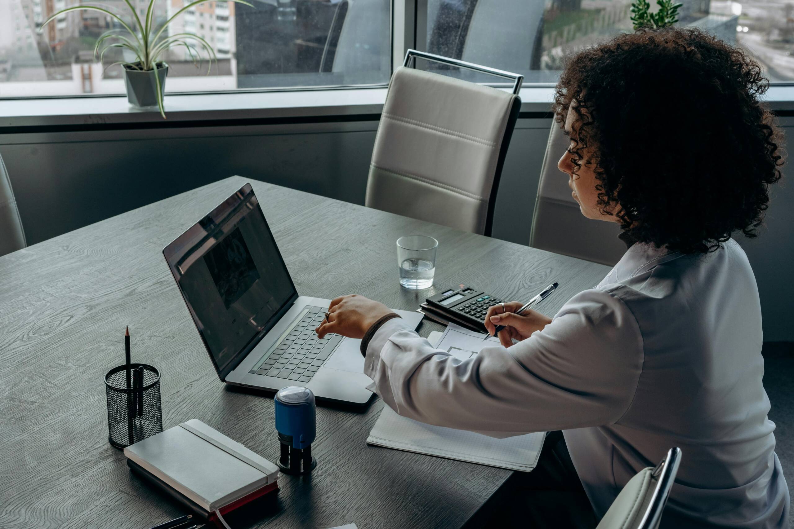 Requisits i Habilitats Necessàries per a Estudiar Administració d’Empreses
