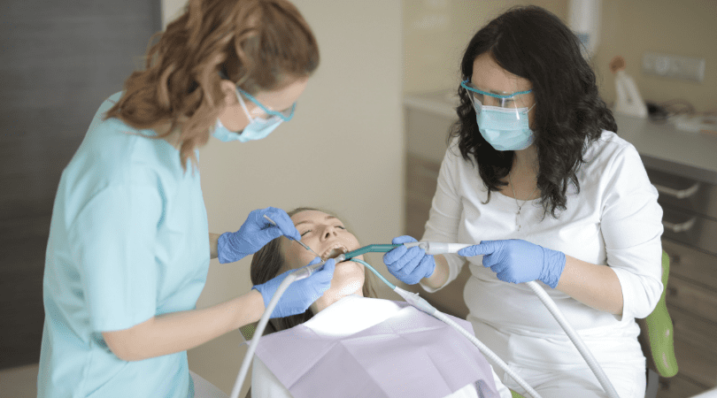 Qué hay que estudiar para ser Higienista dental